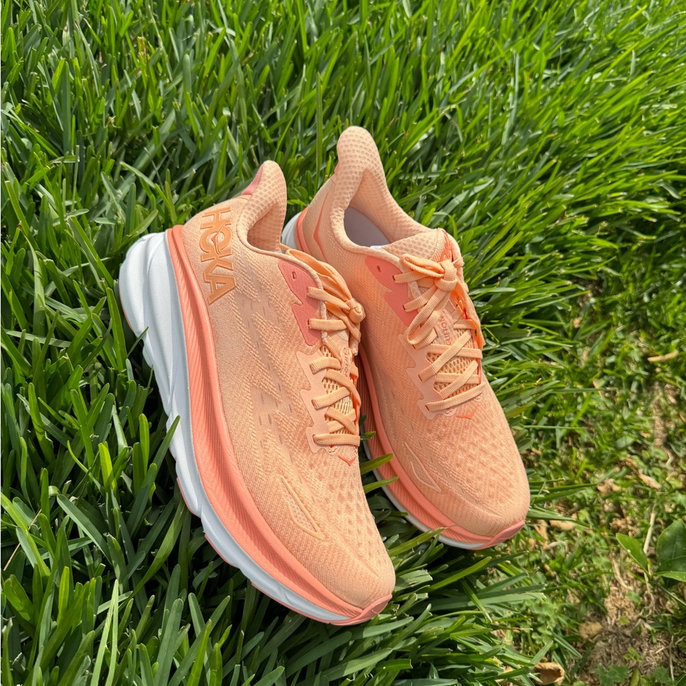 Hoka Clifton 9 Cantaloupe / White women size 10 new with box - Picture 5 of 17